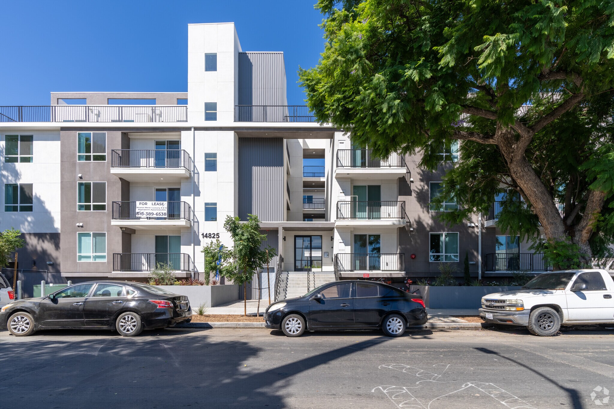 14825 Delano Street - 306