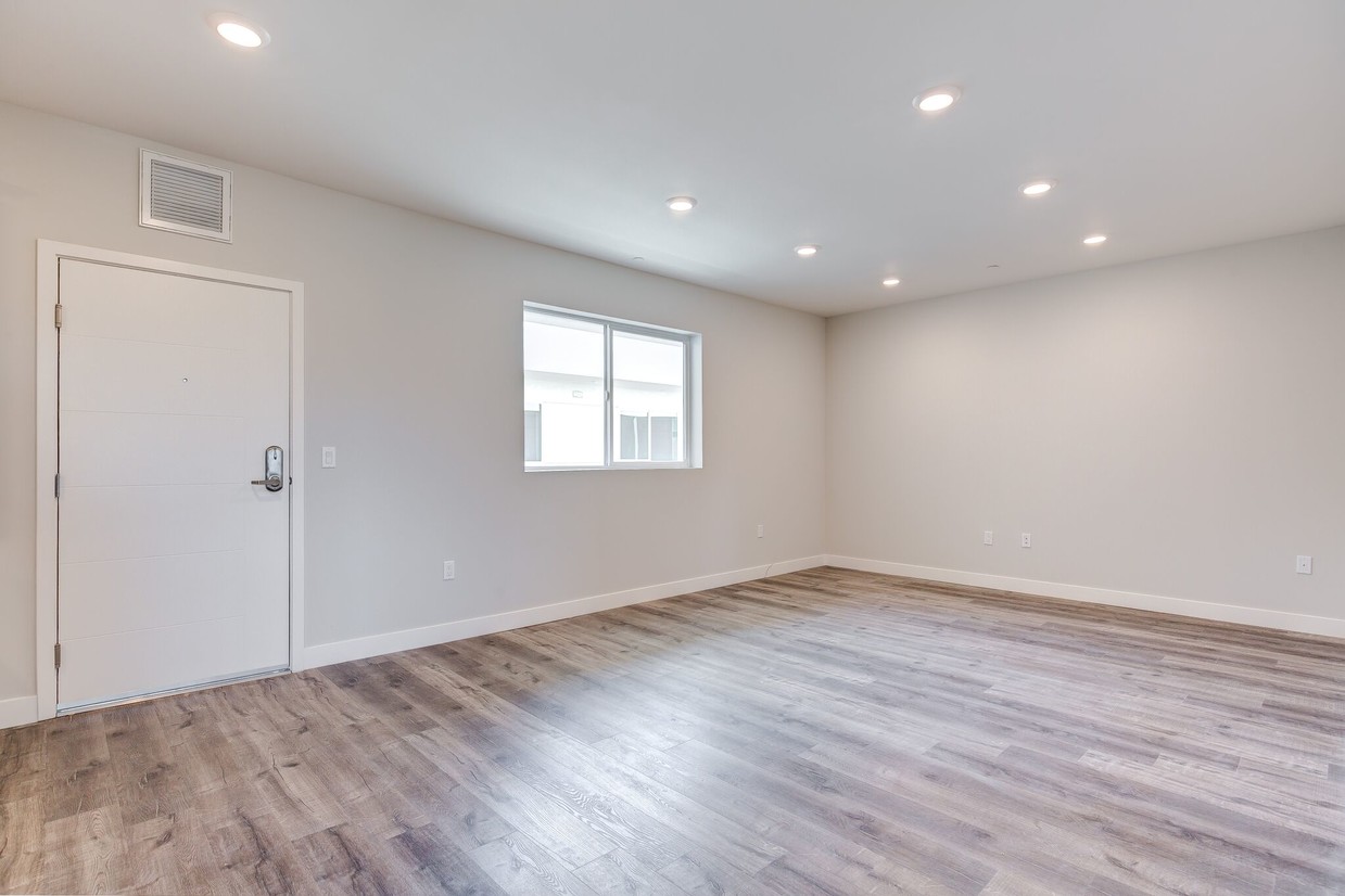 14333 Roscoe Blvd Unit 308